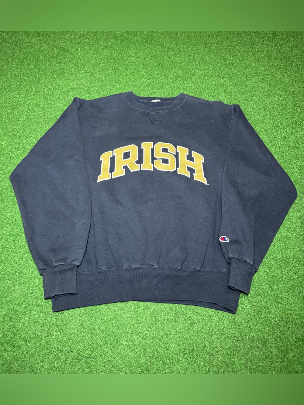 Notre Dame Irish Champion Crewneck Vintage Y2K Blue L/XL 24x27 Blue Sweatshirt